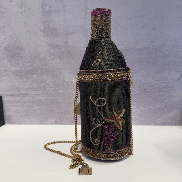 MARY FRANCES Vineyard Purse NEW - Picture 2 of 2